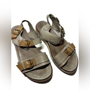 Merrell Moon Sandal Stone Leather Tan Buckles Adjustable Straps Women’s 6‎